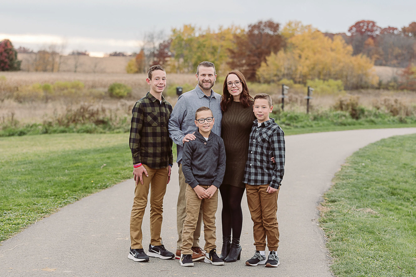 fall famil portraits for once upon a child ohio