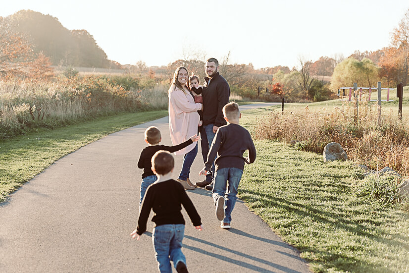 kids running towards mom and dad for things to do with kids in youngstown